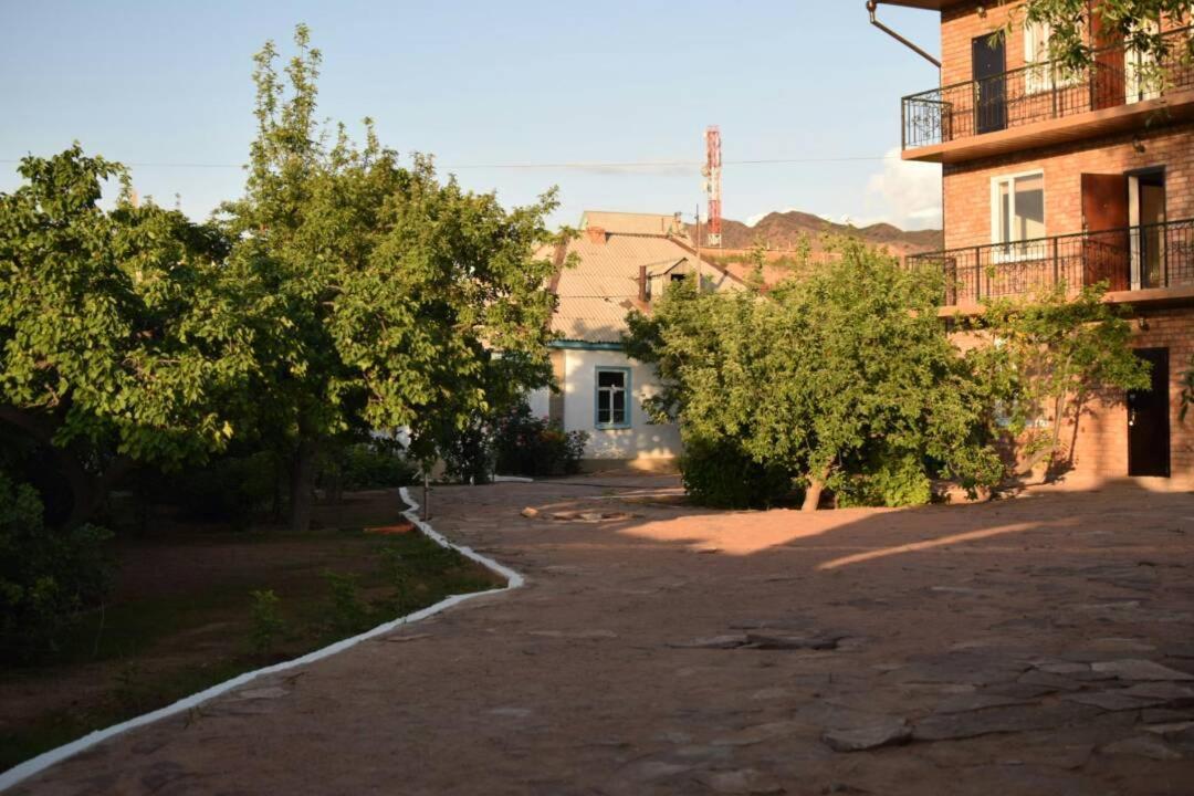 Taj Altyn Hotel Kaji-Say Екстер'єр фото